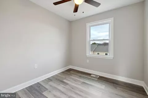 106 Lauren Ct, Frederick, MD 21703 photo 9