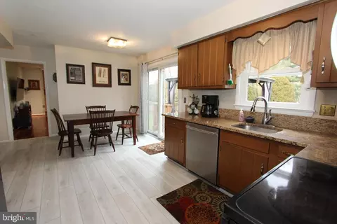 7210 Rainbow Ln, Frederick, MD 21702 photo 4