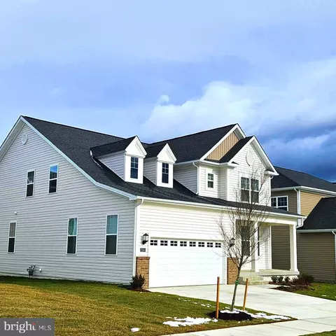 2253 Denali Dr, Frederick, MD 21702