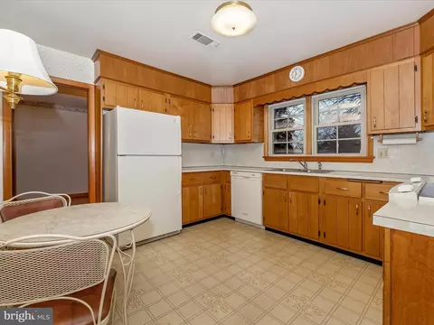 5 Wyn Ct, Frederick, MD 21701 photo 8