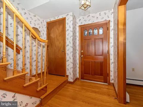 5 Wyn Ct, Frederick, MD 21701 photo 3