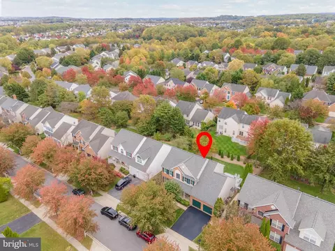 9015 Harris St, Frederick, MD 21704 photo 2