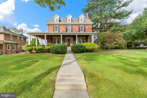 205 Upper College Ter, Frederick, MD 21701 photo 31
