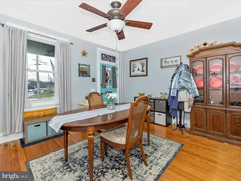 201 Washington St, Frederick, MD 21701 photo 4