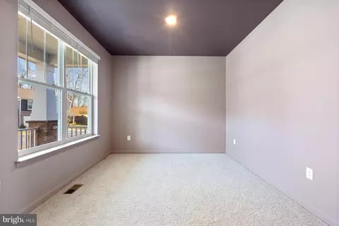 5825 Zoe Ln, Frederick, MD 21704 photo 5