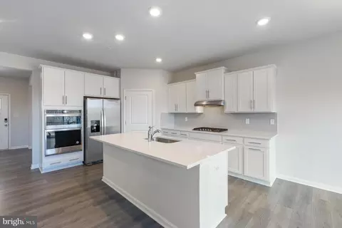 5825 Zoe Ln, Frederick, MD 21704 photo 8