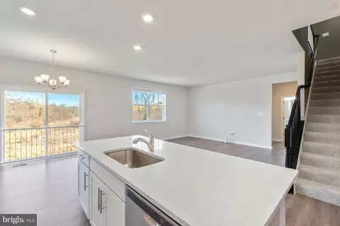 5825 Zoe Ln, Frederick, MD 21704 photo 10