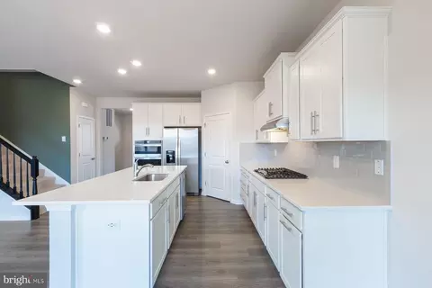 5825 Zoe Ln, Frederick, MD 21704 photo 9