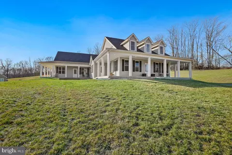12020 Wolfsville Rd, Myersville, MD 21773
