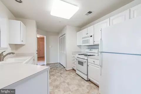 500 Patton Cir #7D, Frederick, MD 21703 photo 6