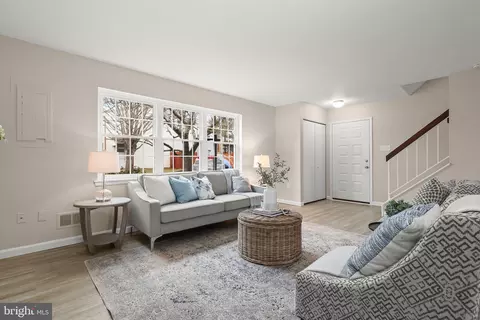 6918 Alex Ct, Frederick, MD 21703 photo 9