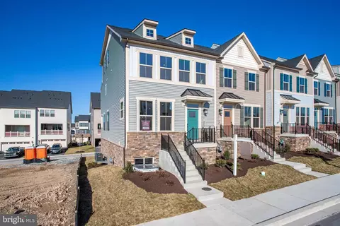 10146 Lake Linganore Blvd, New Market, MD 21774