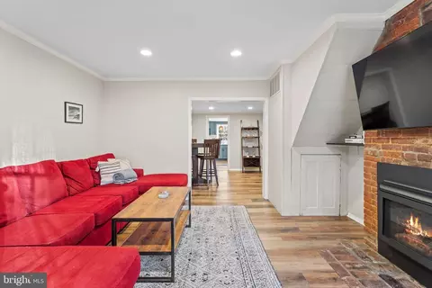 128 W 4th St, Frederick, MD 21701 photo 9