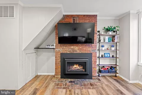 128 W 4th St, Frederick, MD 21701 photo 7