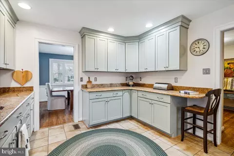 205 Grove Blvd, Frederick, MD 21701 photo 7