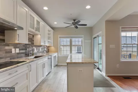 2437 Rippling Brook Rd, Frederick, MD 21701 photo 14