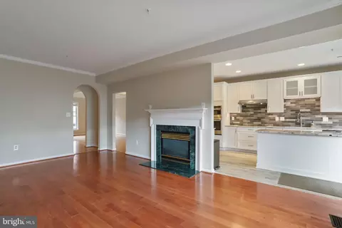 2437 Rippling Brook Rd, Frederick, MD 21701 photo 8
