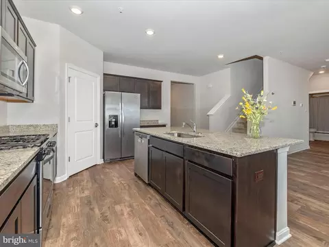 Kitchen - 2020 Fauna Dr, Frederick, MD 21702 photo 3 of 5