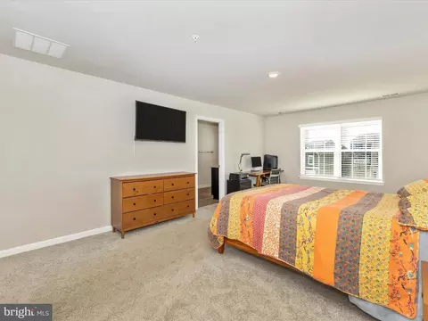 Bedroom - 2020 Fauna Dr, Frederick, MD 21702 photo 5 of 11
