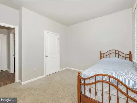 Bedroom - 2020 Fauna Dr, Frederick, MD 21702 photo 3 of 11
