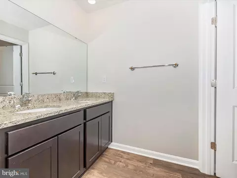 Bath - 2020 Fauna Dr, Frederick, MD 21702 photo 4 of 6