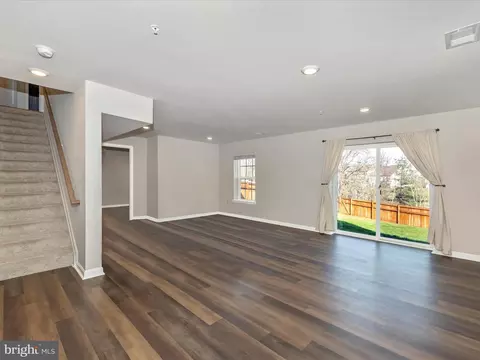 Living - 2020 Fauna Dr, Frederick, MD 21702 photo 4 of 4