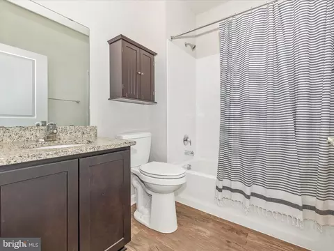 Bath - 2020 Fauna Dr, Frederick, MD 21702 photo 1 of 6