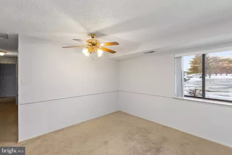 501 D Heather Ridge Dr #8D, Frederick, MD 21702 photo 6
