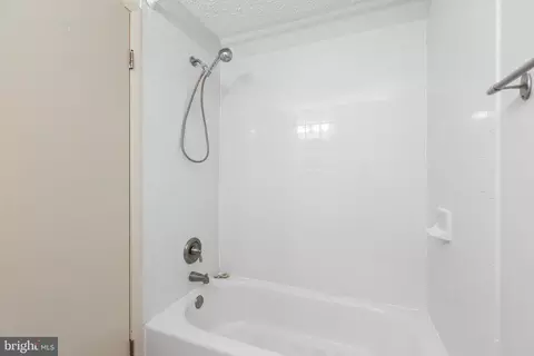 501 D Heather Ridge Dr #8D, Frederick, MD 21702 photo 21