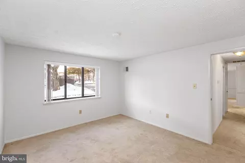 501 D Heather Ridge Dr #8D, Frederick, MD 21702 photo 23