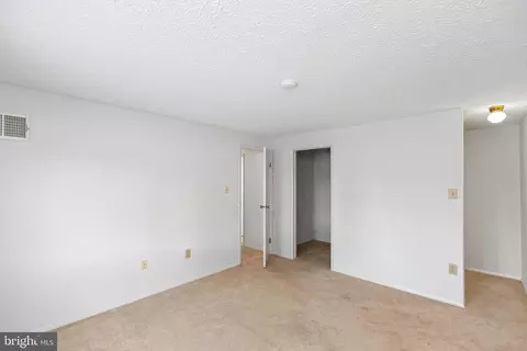 501 D Heather Ridge Dr #8D, Frederick, MD 21702 photo 24