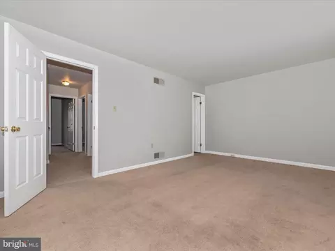 129 E Hammaker St, Thurmont, MD 21788 photo 29