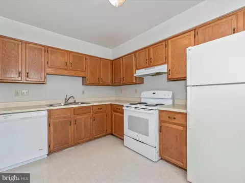 129 E Hammaker St, Thurmont, MD 21788 photo 17
