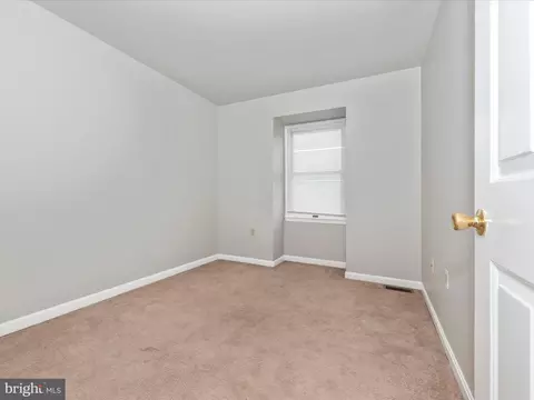 129 E Hammaker St, Thurmont, MD 21788 photo 32