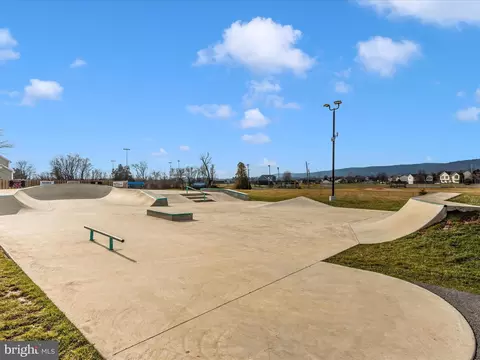 129 E Hammaker St, Thurmont, MD 21788 photo 61