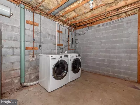 129 E Hammaker St, Thurmont, MD 21788 photo 39