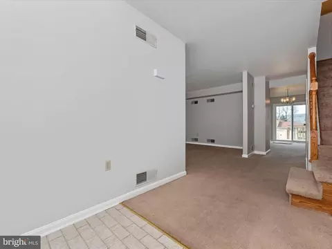 129 E Hammaker St, Thurmont, MD 21788 photo 5