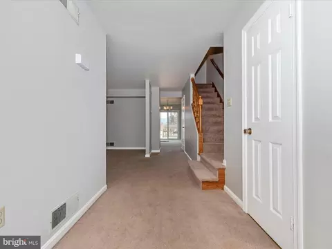 129 E Hammaker St, Thurmont, MD 21788 photo 4