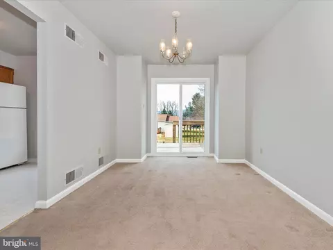 129 E Hammaker St, Thurmont, MD 21788 photo 12