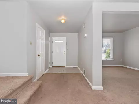 129 E Hammaker St, Thurmont, MD 21788 photo 3