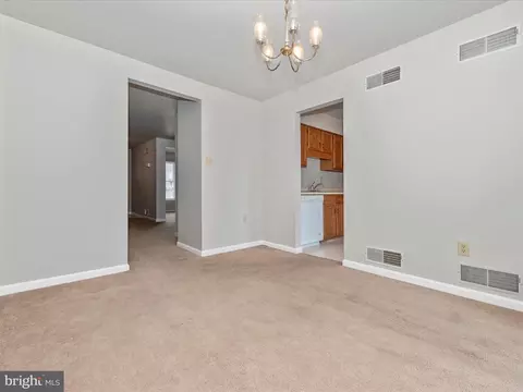 129 E Hammaker St, Thurmont, MD 21788 photo 14