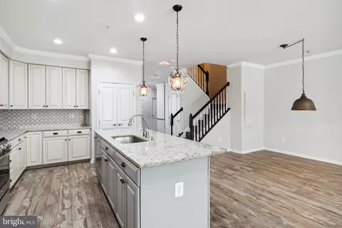5928 Leben Dr, Frederick, MD 21703 photo 9