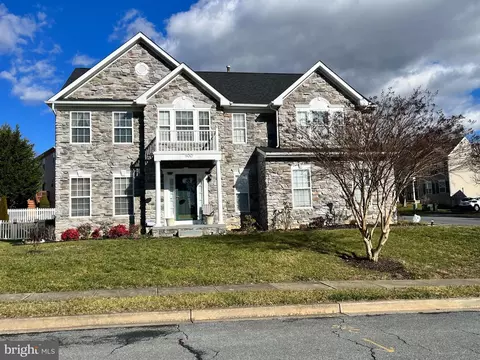 800 Aztec Dr, Frederick, MD 21701 photo 1