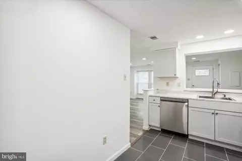559 Boysenberry Ln, Frederick, MD 21703 photo 7