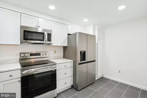 559 Boysenberry Ln, Frederick, MD 21703 photo 4