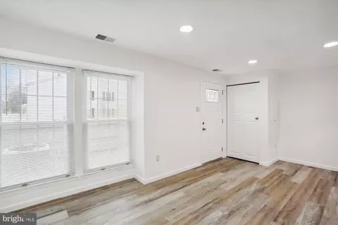 559 Boysenberry Ln, Frederick, MD 21703 photo 9