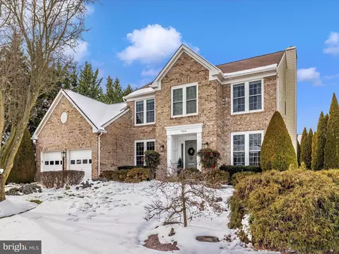 7010 Allington Manor Cir E, Frederick, MD 21703