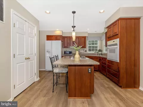 7010 Allington Manor Cir E, Frederick, MD 21703 photo 15