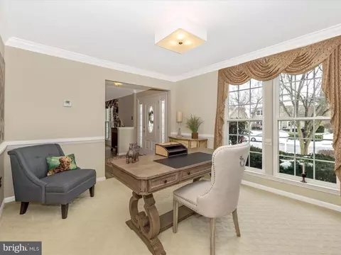 7010 Allington Manor Cir E, Frederick, MD 21703 photo 9