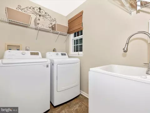 7010 Allington Manor Cir E, Frederick, MD 21703 photo 28